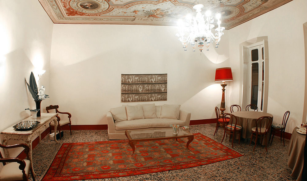 קליארי Bellezza Suites מראה חיצוני תמונה