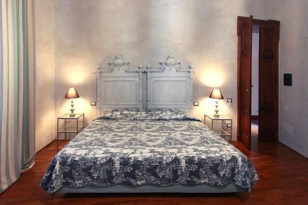 קליארי Bellezza Suites מראה חיצוני תמונה
